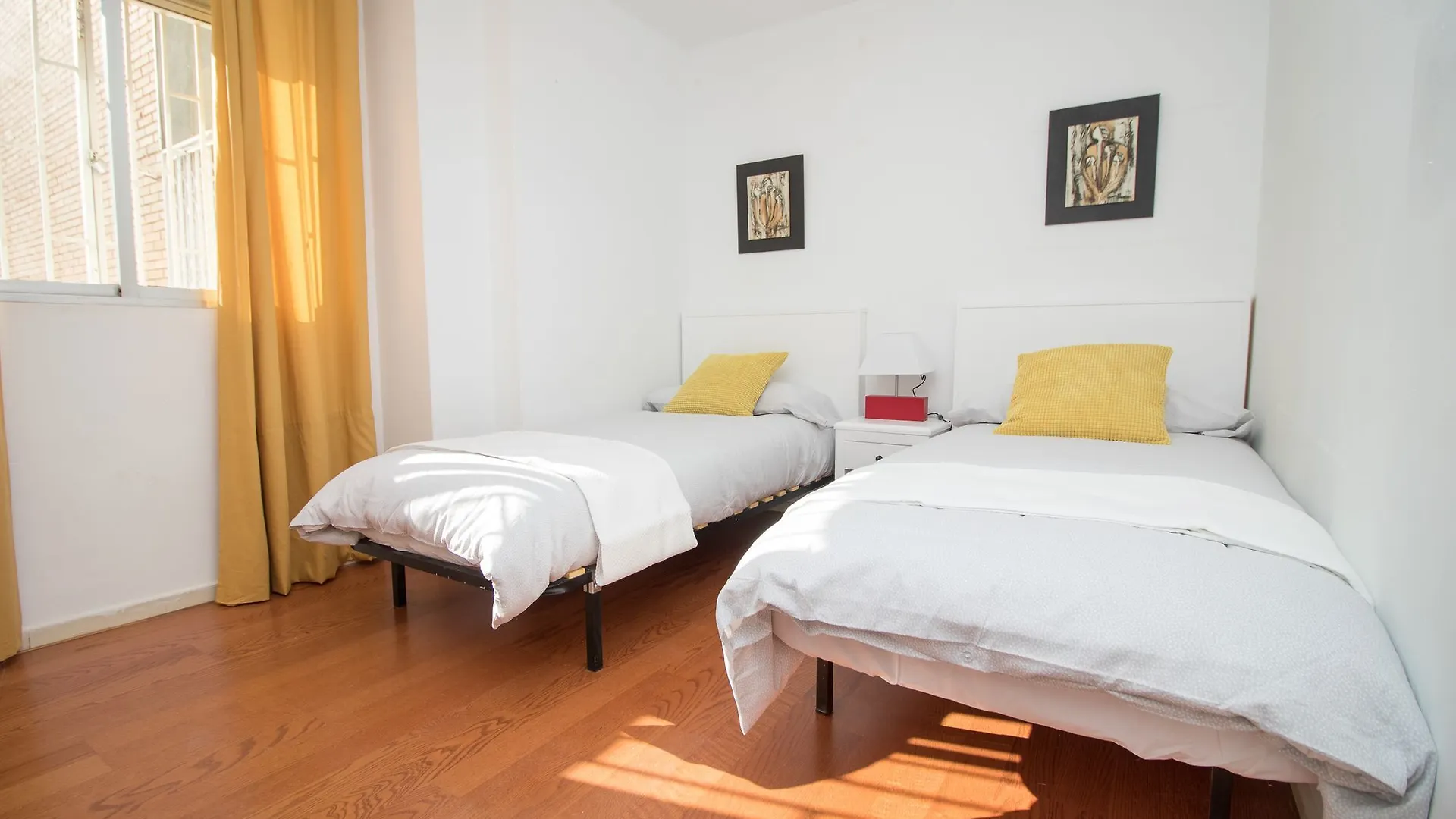 Stunning 3 Bedrooms Apartment Màlaga